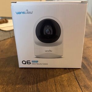 Q6 1080P Indoor Security Camera - White